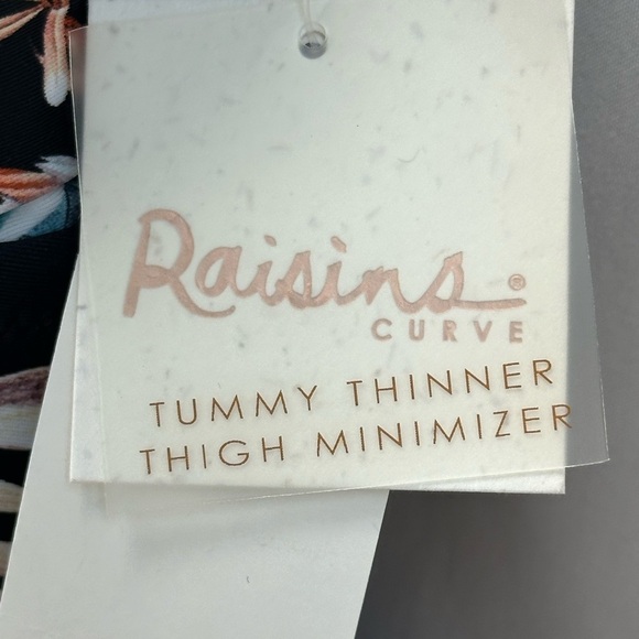 Raisins Curve Lucia Floral Print Swimdress - Black - size 18W - Picture 8 of 9